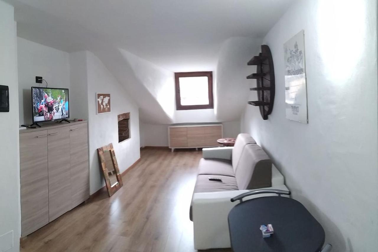 Apartmán Mansarda Al Valentino Turín Exteriér fotografie